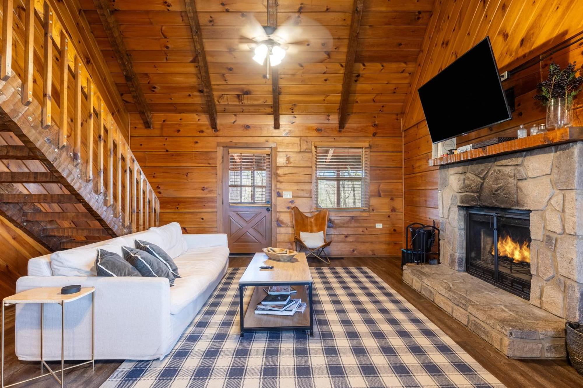 Dudley II By Avantstay Comfortable Cabin W Hot Tub Views Pigeon Forge Exterior photo